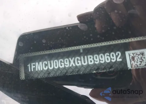 2016 Ford Escape Se z USA, uszkodzony, nr VIN 1FMCU0G9XGUB99692